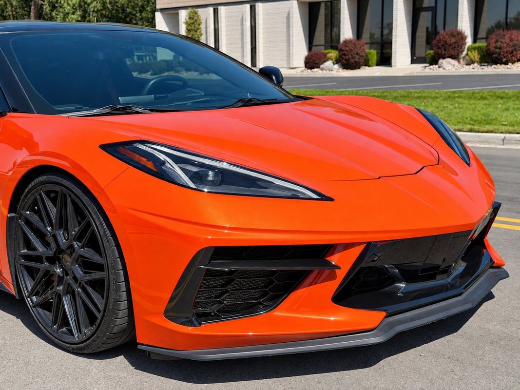 Used 2021 Chevrolet Corvette Stingray Premium Cpe w/ Z51 Performance Package RWD image 12