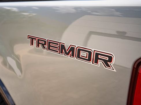 Used 2021 Ford Ranger Lariat w/ Tremor Off-Road Package AWD/4WD image 19