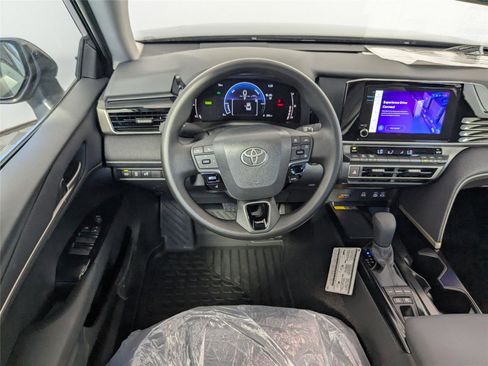 New 2026 Toyota Camry LE image 8