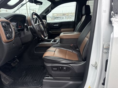 Used 2020 Chevrolet Silverado 1500 High Country w/ Technology Package image 12