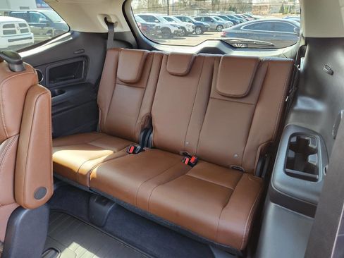 Used 2023 Subaru Ascent Touring w/ Popular Package #2A image 13