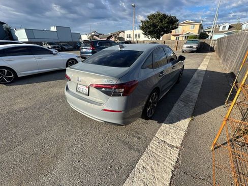 Used 2025 Honda Civic Sport image 5