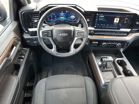 Used 2023 Chevrolet Silverado 1500 RST w/ Redline Edition AWD/4WD image 12