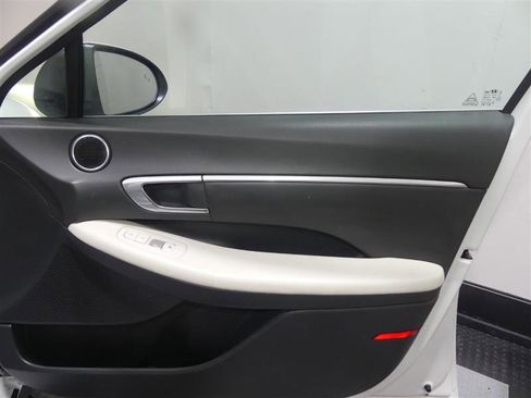 Used 2022 Hyundai Sonata SEL w/ Convenience Package FWD image 19
