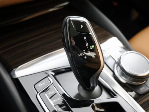 Used 2023 BMW 530i xDrive image 6