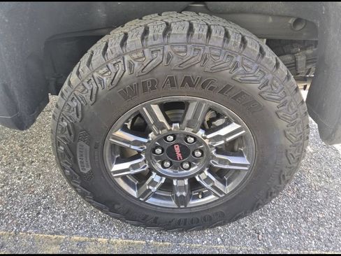 Used 2026 GMC Sierra 1500 AT4X AWD/4WD image 2