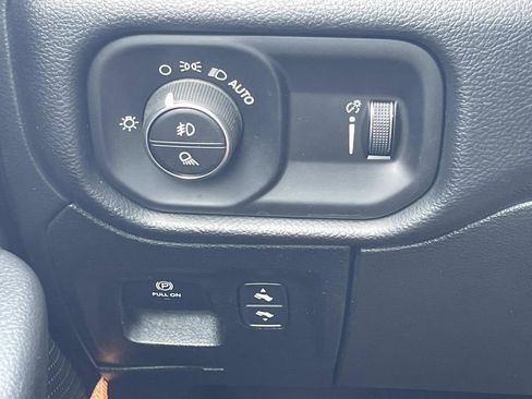 Used 2021 RAM 1500 Big Horn image 30