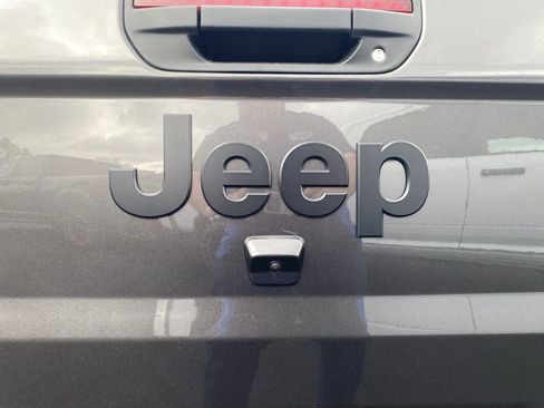 New 2026 Jeep Gladiator Sport image 12