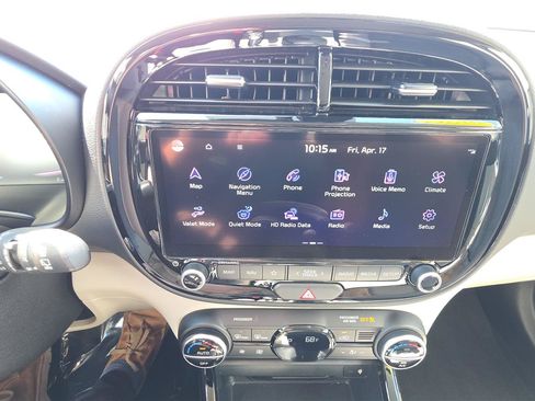 Used 2024 Kia Soul EX FWD image 17