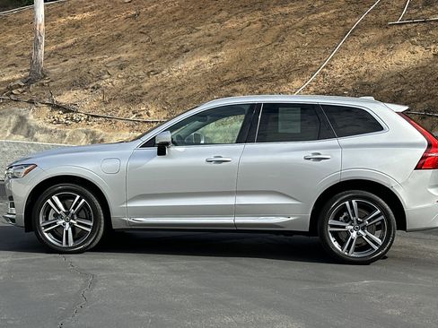 Used 2021 Volvo XC60 T8 Inscription Expression w/ Advanced Package AWD/4WD image 7