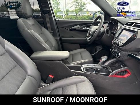 Used 2021 Chevrolet TrailBlazer RS w/ Sun and Liftgate Package AWD/4WD image 11