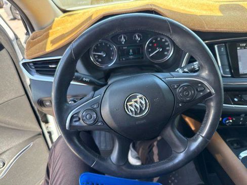 Used 2018 Buick Enclave Essence w/ Trailering Package FWD image 7