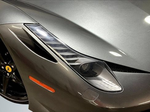 Used 2015 Ferrari 458 Italia Coupe RWD image 26