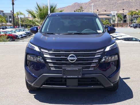 New 2026 Nissan Rogue SV FWD image 9