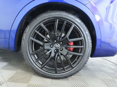 Used 2021 Maserati Levante image 32