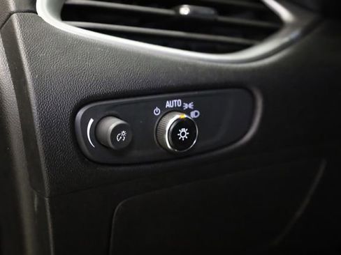 Used 2023 Chevrolet Malibu LT image 14