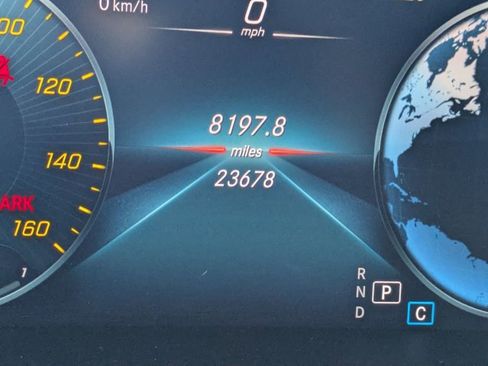 Used 2022 Mercedes-Benz GLC 300 4MATIC image 11