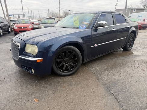 Used 2006 Chrysler 300 C w/ Navigation & Sound Group II image 1