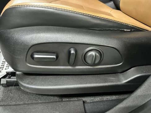Used 2018 Chevrolet Equinox Premier AWD/4WD image 10