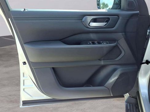 New 2026 Nissan Armada SV image 13