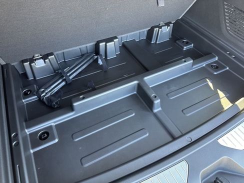 New 2025 GMC Yukon XL Denali w/ Sun & Power Step Package image 63