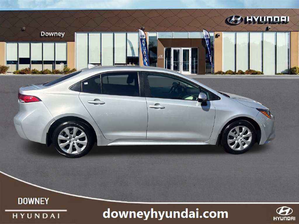 Used 2025 Toyota Corolla LE FWD image 6