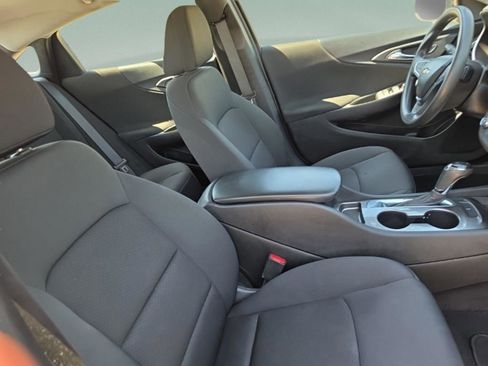 Used 2020 Chevrolet Malibu LS image 25