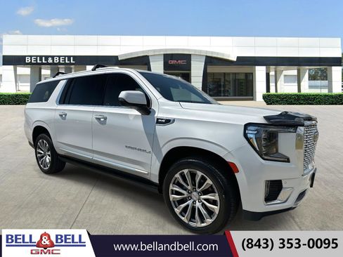 Used 2022 GMC Yukon XL Denali image 1