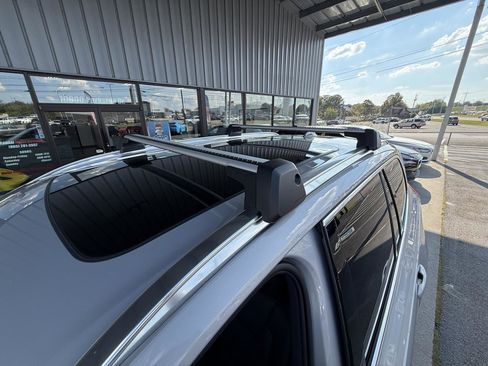 Used 2024 Volvo XC90 B6 Plus image 7