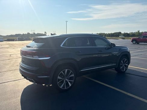 Used 2025 Volkswagen Atlas Cross Sport SEL Premium R-Line AWD/4WD image 11