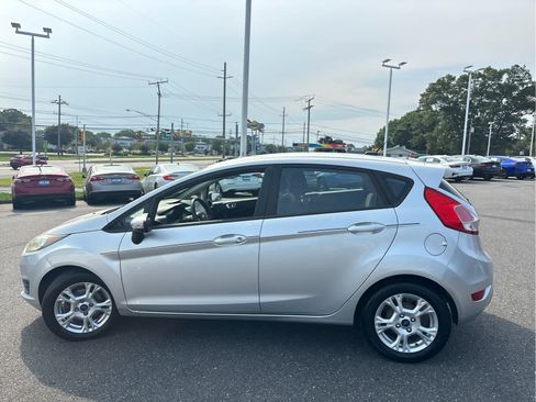 Used 2016 Ford Fiesta SE FWD image 7