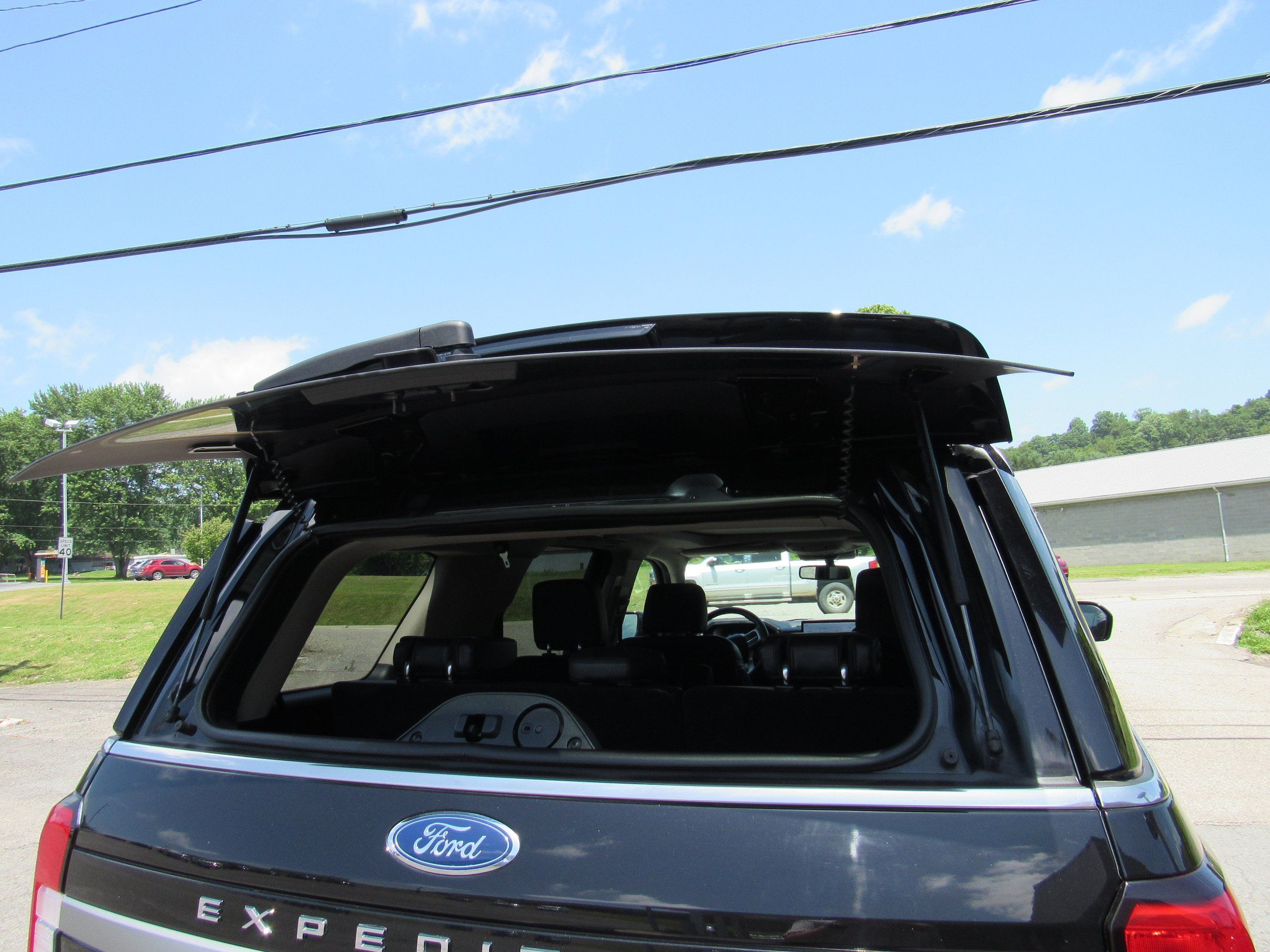 Used 2024 Ford Expedition XLT AWD/4WD image 13