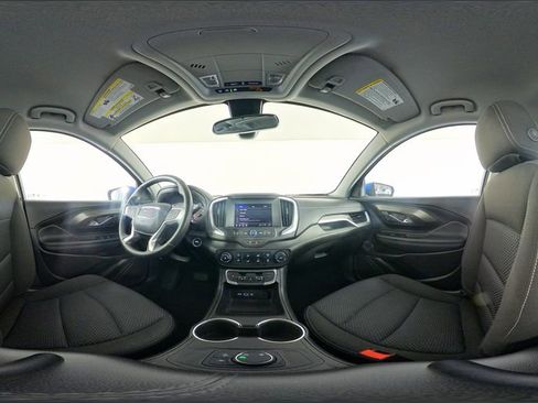 Used 2024 GMC Terrain SLE image 44