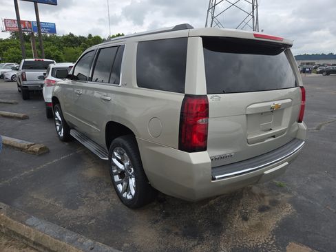 Used 2015 Chevrolet Tahoe LTZ RWD image 2
