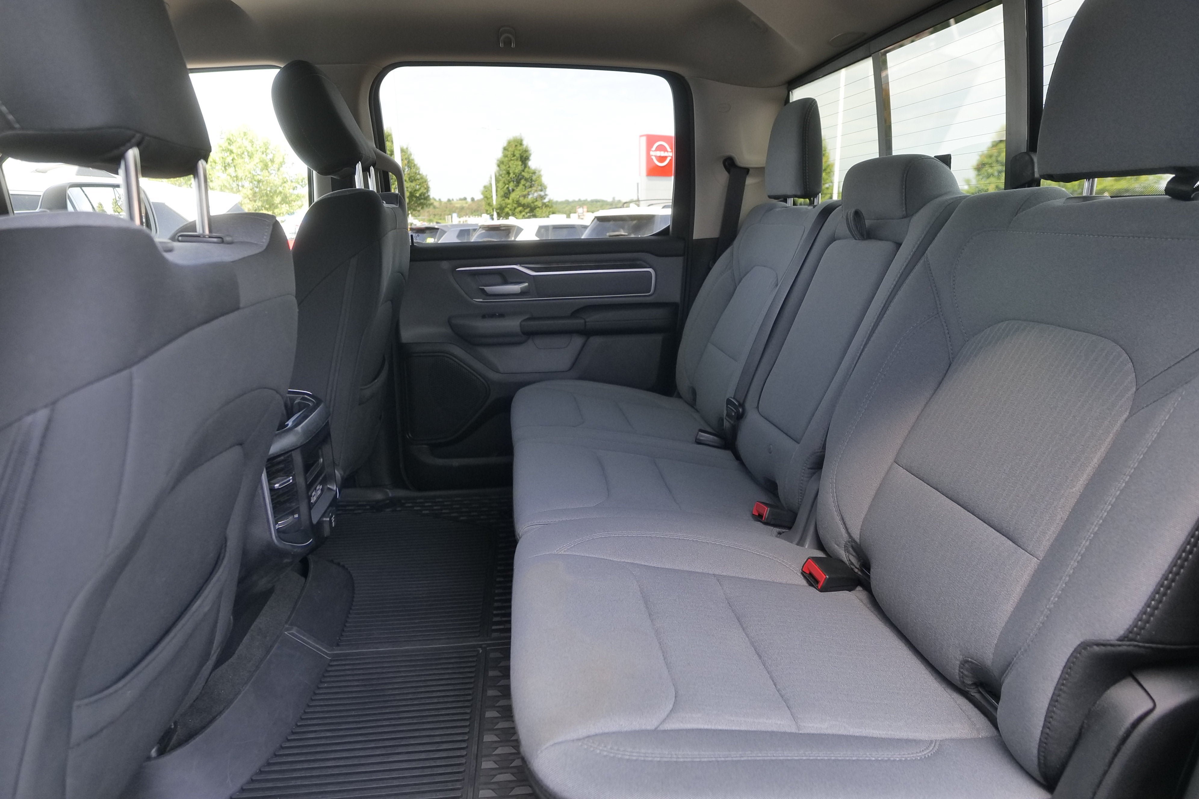 Used 2020 RAM 1500 Big Horn AWD/4WD image 17