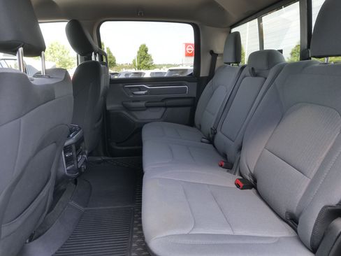 Used 2020 RAM 1500 Big Horn AWD/4WD image 17