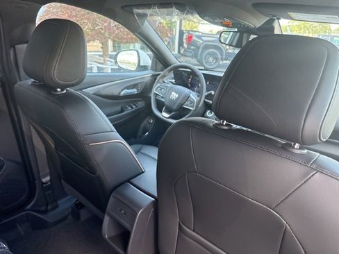 New 2025 Buick Envista Avenir image 27