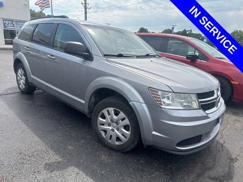 Used 2016 Dodge Journey SE w/ Flexible Seating Group FWD image 1