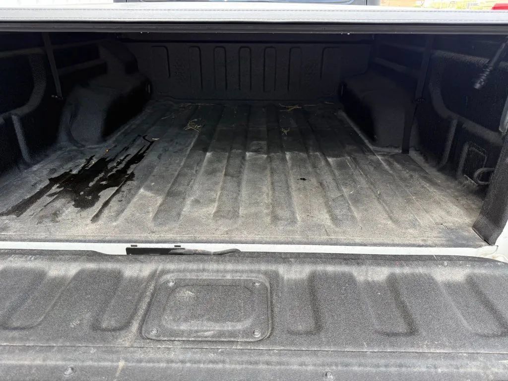 Used 2021 Jeep Gladiator Mojave AWD/4WD image 9