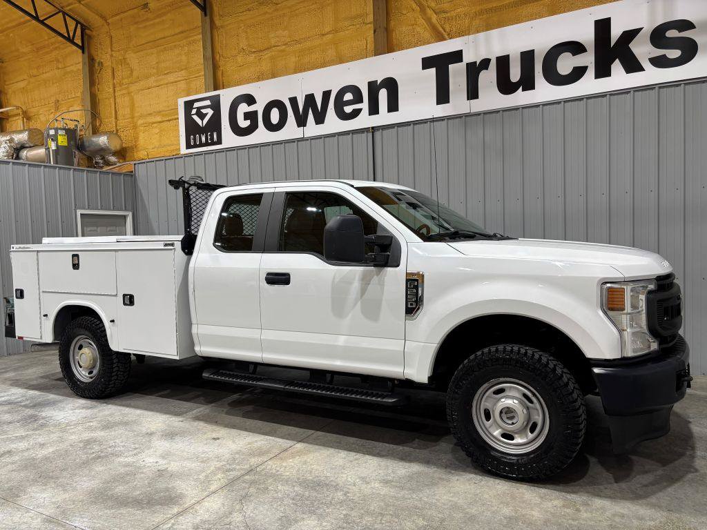 Used 2021 Ford F250 XL w/ Power Equipment Group AWD/4WD image 3