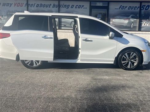Used 2021 Honda Odyssey Touring image 17