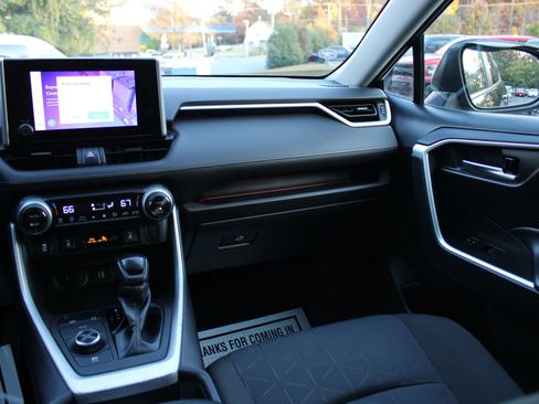 Used 2023 Toyota RAV4 XLE image 10