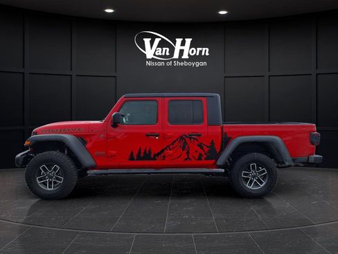 Used 2024 Jeep Gladiator Mojave w/ Convenience Group image 23