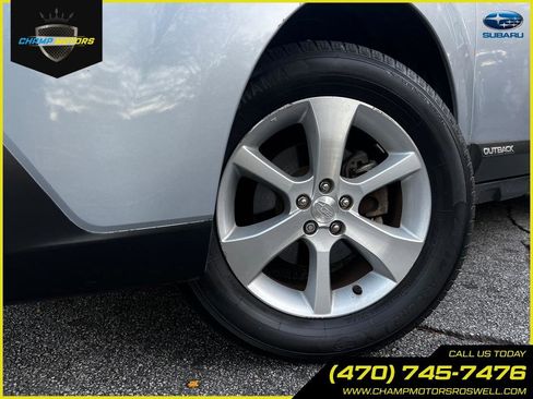 Used 2013 Subaru Outback 2.5i Limited image 3