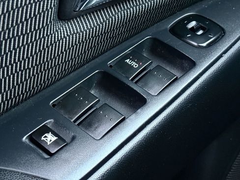 Used 2009 MAZDA MAZDA3 i Touring Value image 23