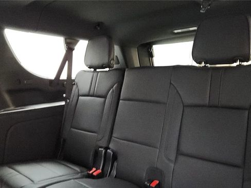 Used 2025 Chevrolet Suburban RST w/ Comfort Package AWD/4WD image 48