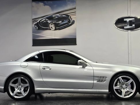 Used 2009 Mercedes-Benz SL 550 image 32