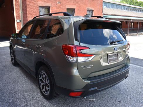 Used 2020 Subaru Forester Premium w/ Popular Package #1 AWD/4WD image 5