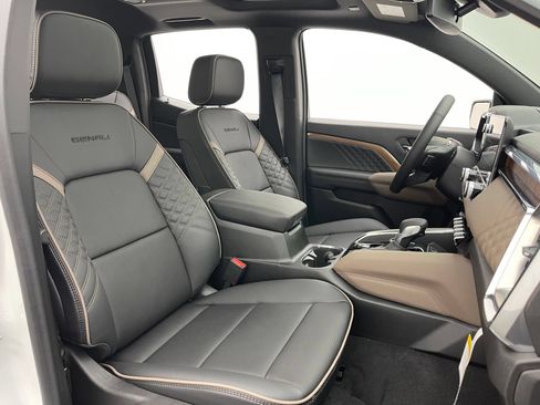 New 2026 GMC Canyon Denali AWD/4WD image 33