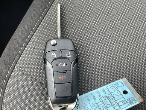 Used 2020 Ford Transit 150 XLT image 29